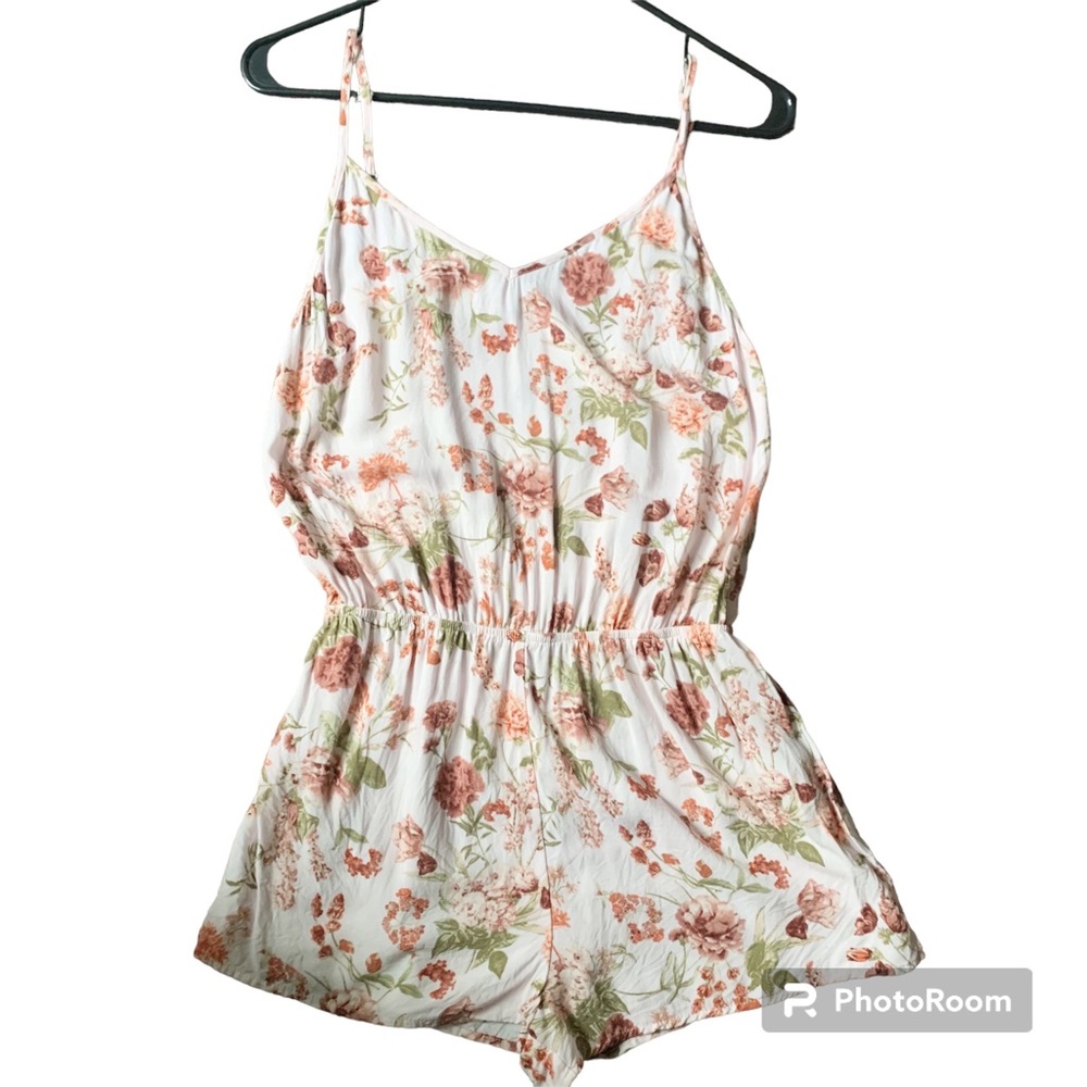 Forever 21 Pink Floral Romper Size S